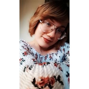 Meet your Posher, Katelyn